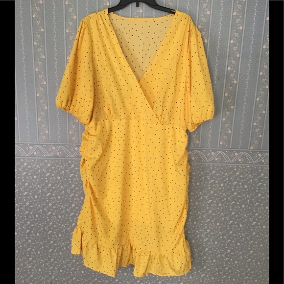 Dresses & Skirts - Yellow polka dot dress new